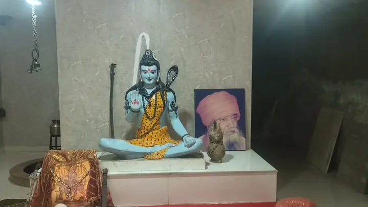 गर्भगृह दर्शन – Darshan of the sanctum, शिव परमार्थ धाम